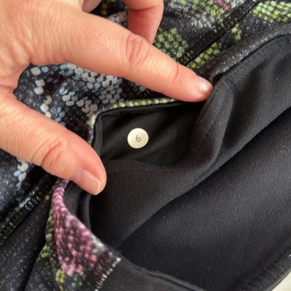 Lululemon Wunder Under Garden Party Athletic Leggings Size 6 - Picture 7 of 8